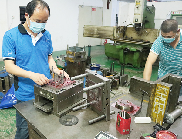 簡(jiǎn)易注塑模具